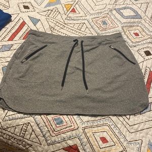 TEK GEAR Skort Women’s Tennis Skirt With Shorts Two Pockets. Stretchy. Size XL.